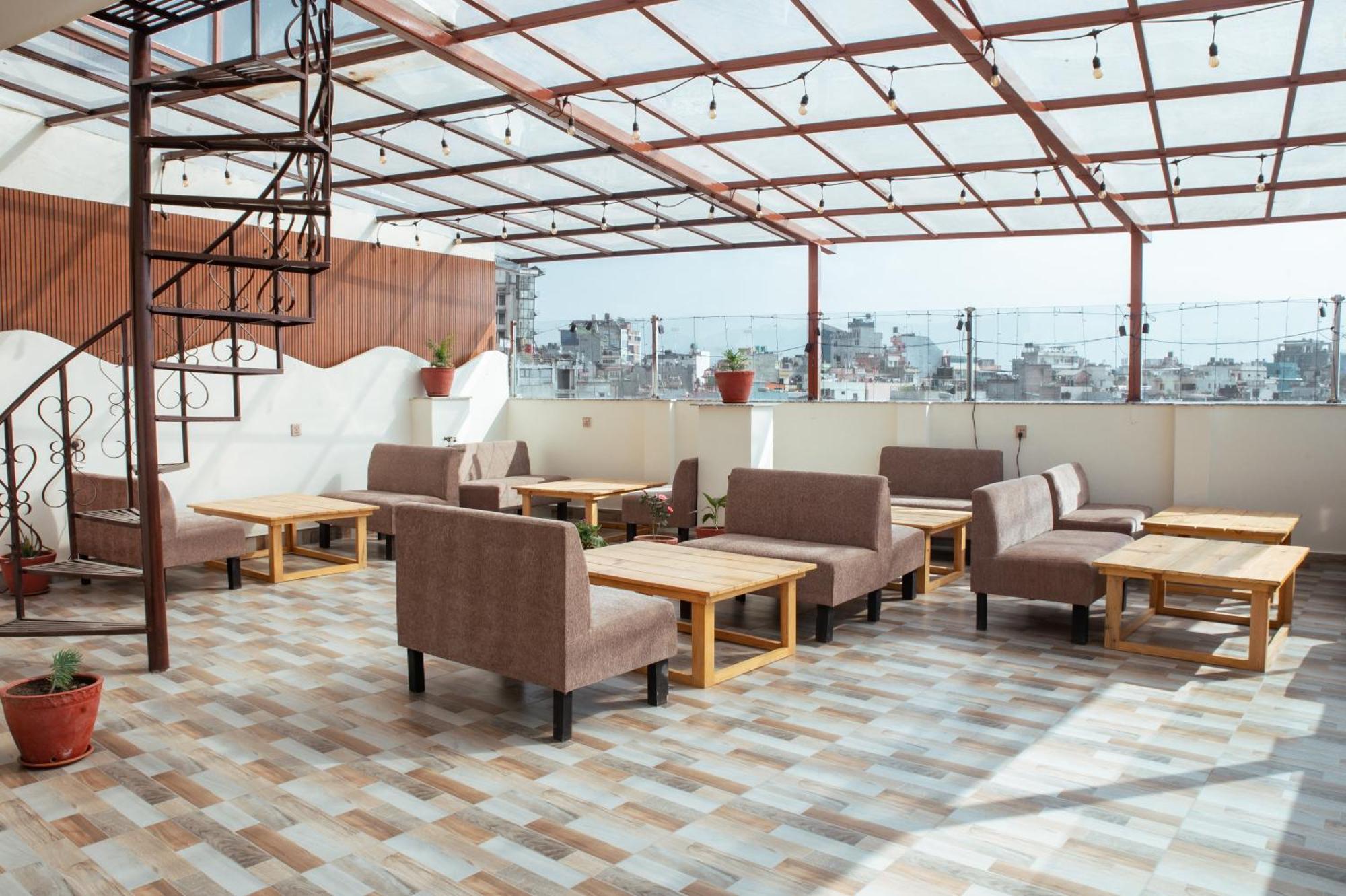 Kusum Airport Hotel Kathmandu Exterior photo